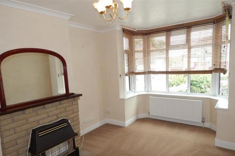 3 bedroom semi-detached house to rent, Studley Road, Redditch