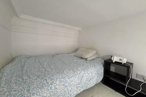 1 bedroom apartment to rent, Hackney Road, E2