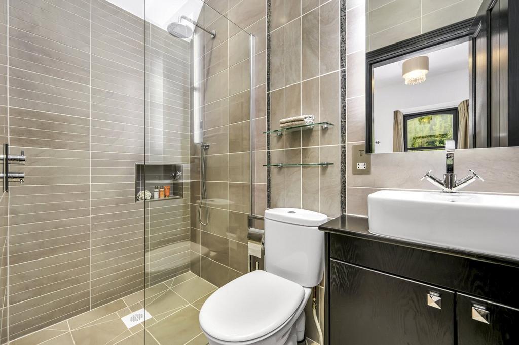 Ensuite Shower Room