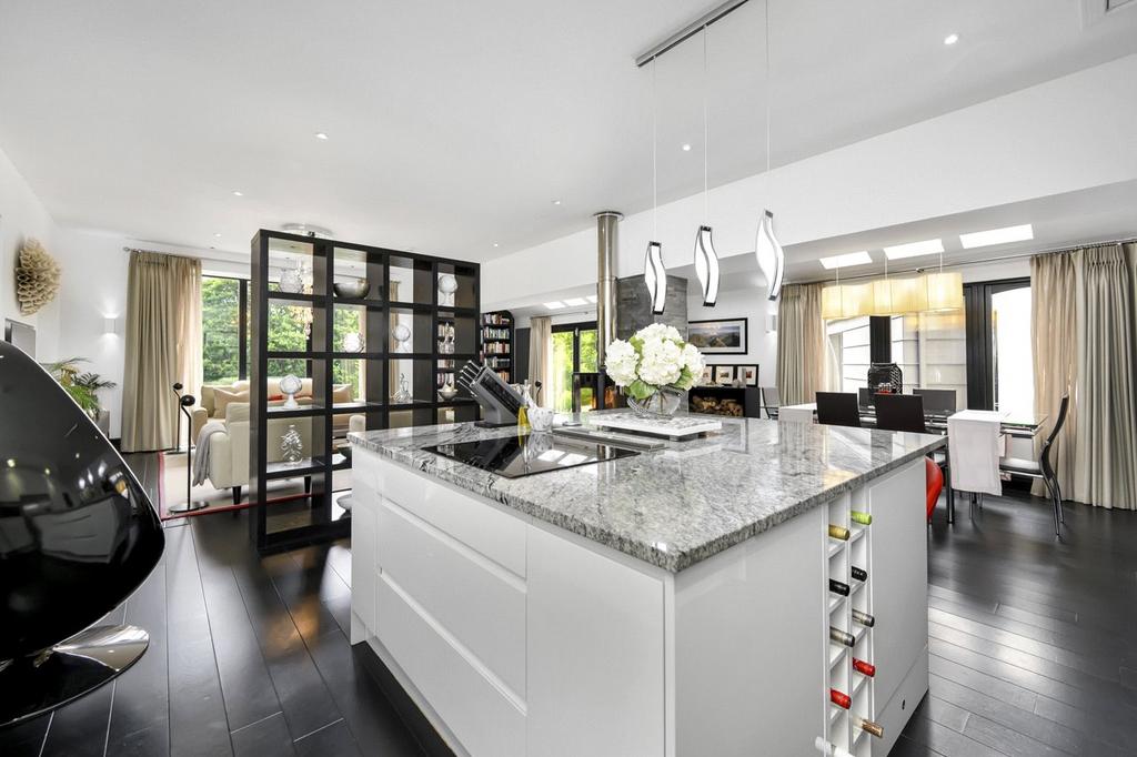 Kitchen Area