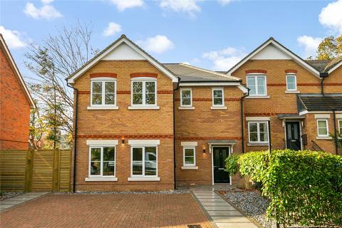 5 bedroom end of terrace house for sale, Alpha Road, Middlesex