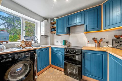 2 bedroom house to rent, Lupin Road, Ipswich, IP2