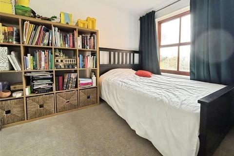 2 bedroom flat to rent, Westridge Road, Southampton SO17