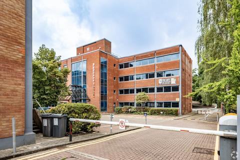 Office to rent, Church St Wilmslow SK9 1AX