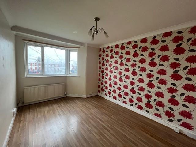 Frontroom.jpg