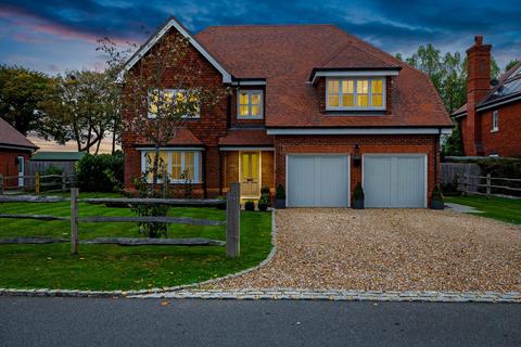 undefined, Highfield Close, Lingfield RH7
