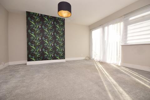 3 bedroom terraced house to rent, Long Riding, Basildon, SS14