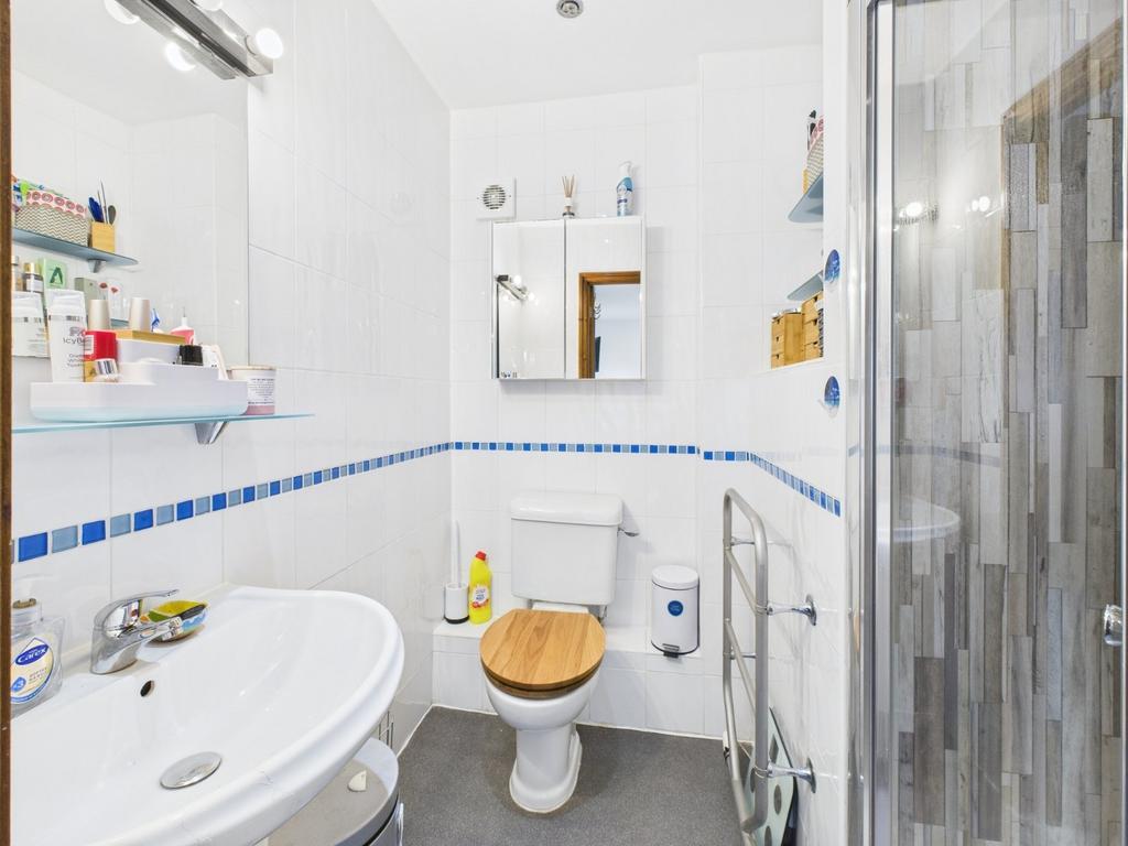 Ensuite Shower
