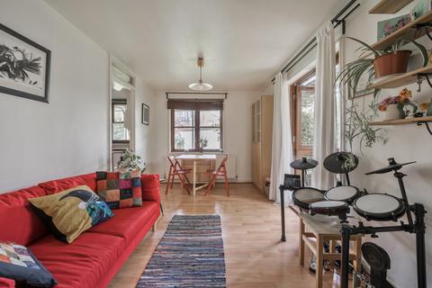 1 bedroom apartment for sale, Holley Road, London
