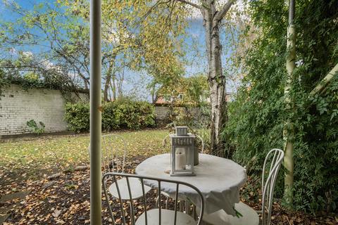 1 bedroom apartment for sale, Holley Road, London