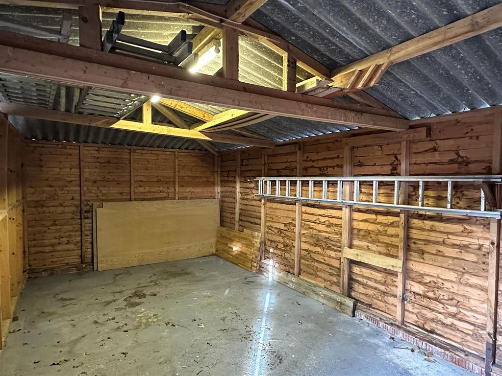 Barn Interior.jpg