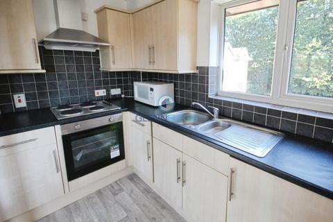 1 bedroom flat to rent, Littlebrook Avenue, Slough.
