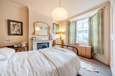 Disraeli Road, London, SW15