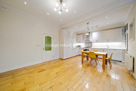 undefined, Laurel Road, London, SW20