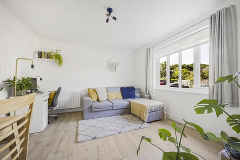 1 bedroom apartment to rent, Pennyroyal Court, Reading, RG1