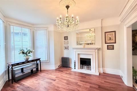 5 bedroom semi-detached house to rent, Richmond TW9