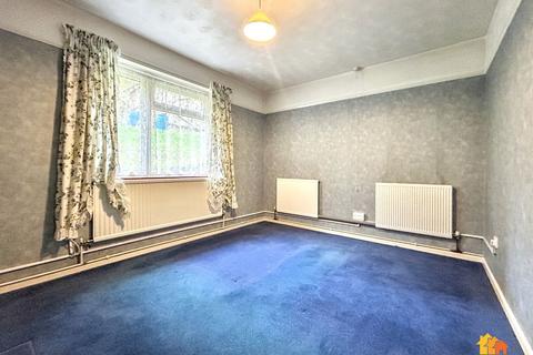 3 bedroom detached house for sale, Springfield Close, Chesham, HP5