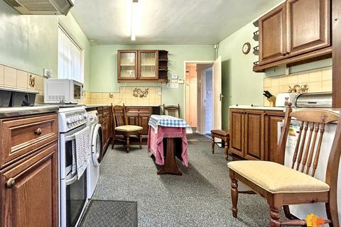 3 bedroom detached house for sale, Springfield Close, Chesham, HP5
