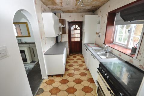 8 King Edward Crescent, Thorne, Doncaster, DN8 4EF