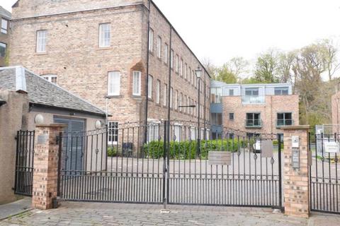 3 bedroom flat to rent, Sunbury Street, Edinburgh,