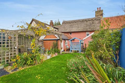 3 bedroom terraced house for sale, The Street, Dennington, Suffolk