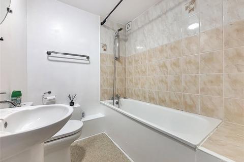 1 bedroom apartment to rent, Hencroft Street North, Slough, Berkshire, SL1