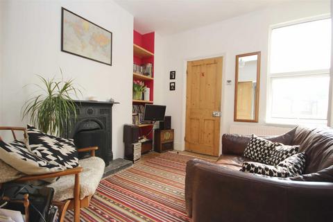 2 bedroom maisonette for sale, Camden Road, Walthamstow