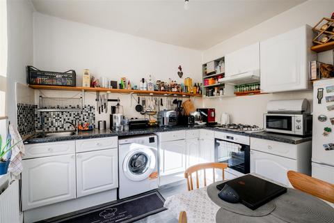 2 bedroom maisonette for sale, Camden Road, Walthamstow