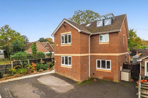 FUNTLEY HILL, FUNTLEY. GUIDE PRICE £475,000-£500,000