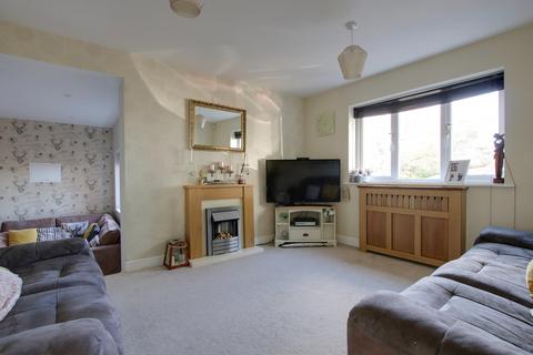 undefined, FUNTLEY HILL, FUNTLEY. GUIDE PRICE £475,000-£500,000