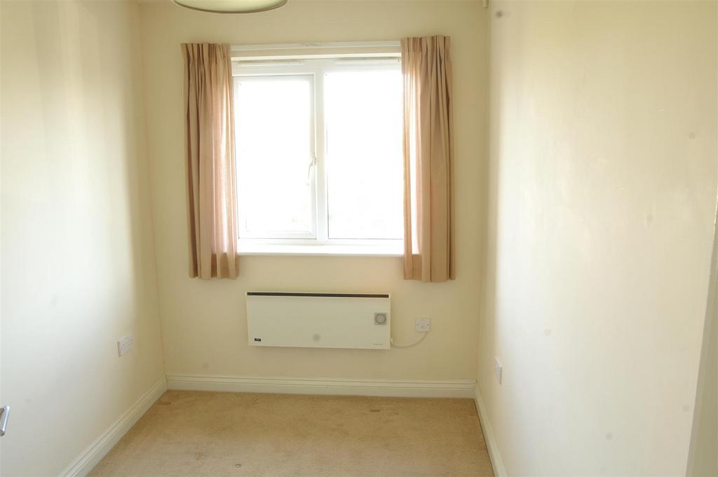 P1003 - 23 Knolls Court 004.jpg