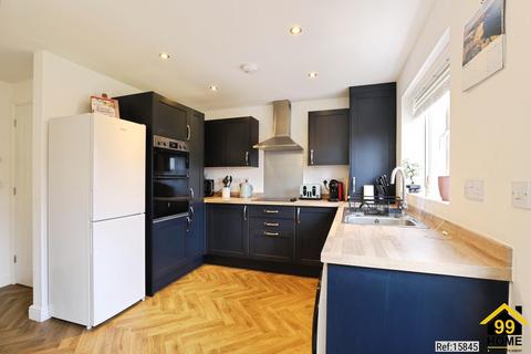 2 bedroom semi-detached house for sale, Owen Way, Lincolnshire, NG32