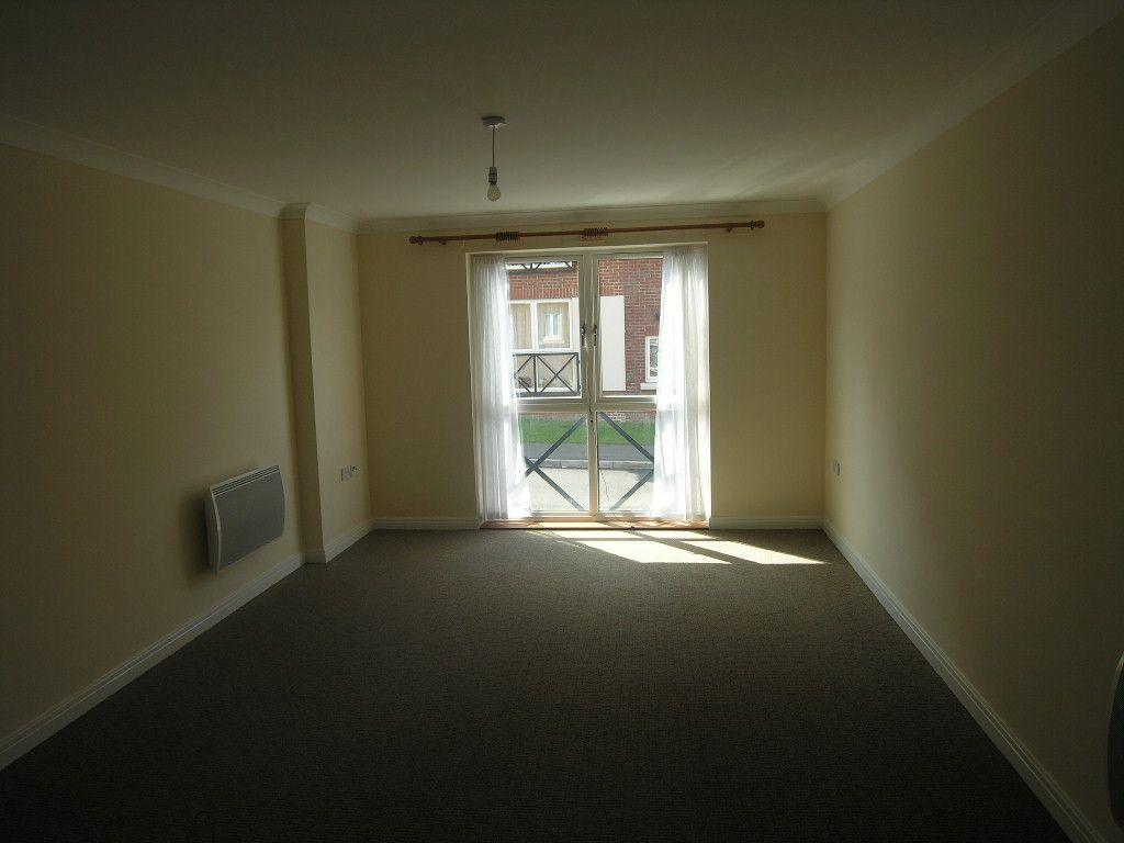 Photograph 11
