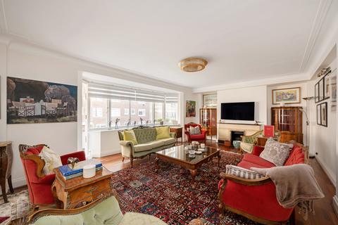 3 bedroom apartment to rent, Prince Albert Road, London, NW8