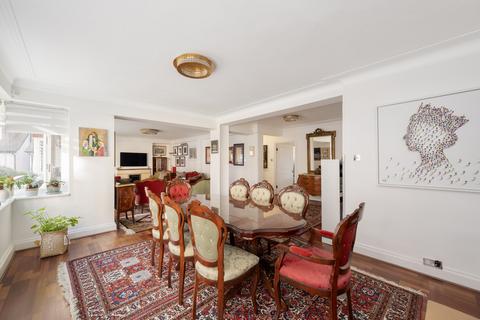 3 bedroom apartment to rent, Prince Albert Road, London, NW8