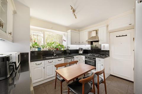 3 bedroom apartment to rent, Prince Albert Road, London, NW8