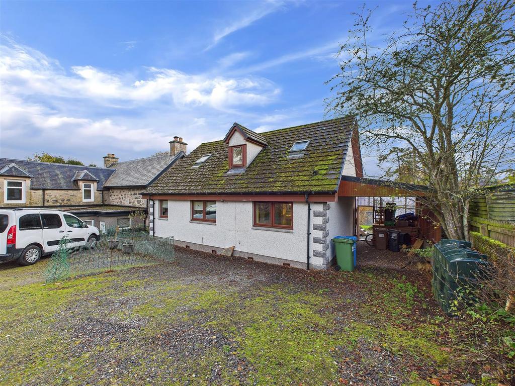 Driveway, Parking &amp; Carport