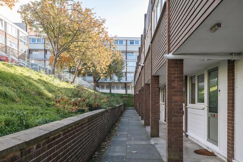 50 Kitley Gardens, London, SE19 2RY