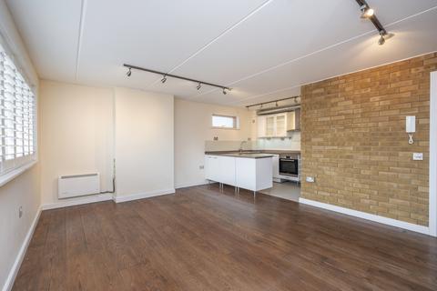undefined, Ridgway, London SW19