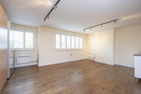 undefined, Ridgway, London SW19