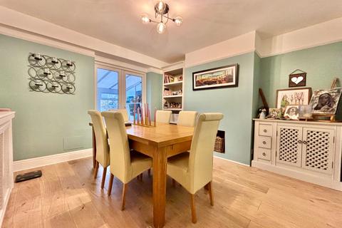 4 bedroom semi-detached house for sale, Elm Road, Worcestershire WR11
