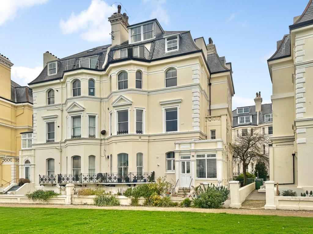Clifton Crescent