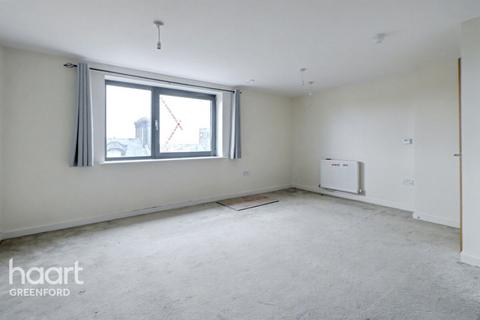 undefined, Uxbridge Road, LONDON
