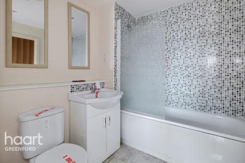 undefined, Uxbridge Road, LONDON