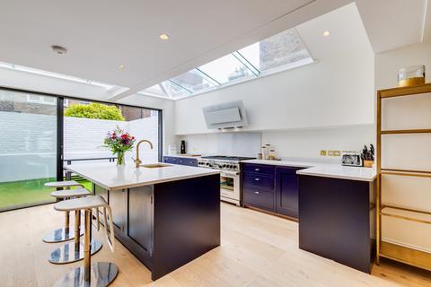 5 bedroom terraced house to rent, Anselm Road, London, SW6
