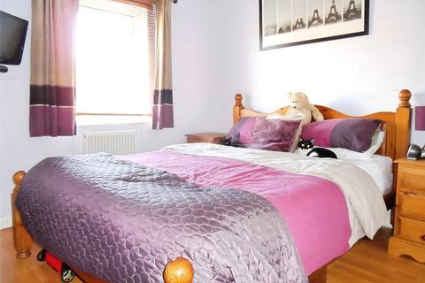 3 bedroom house to rent, Prestwick Close, Bedfordshire LU2