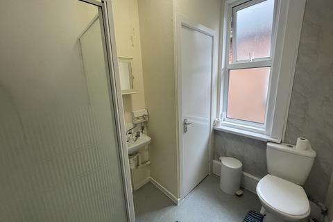 Studio to rent, Hermitage Road, Poole BH14