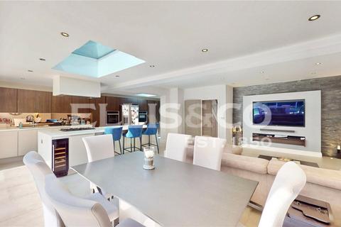 undefined, Elm Avenue, Eastcote, HA4