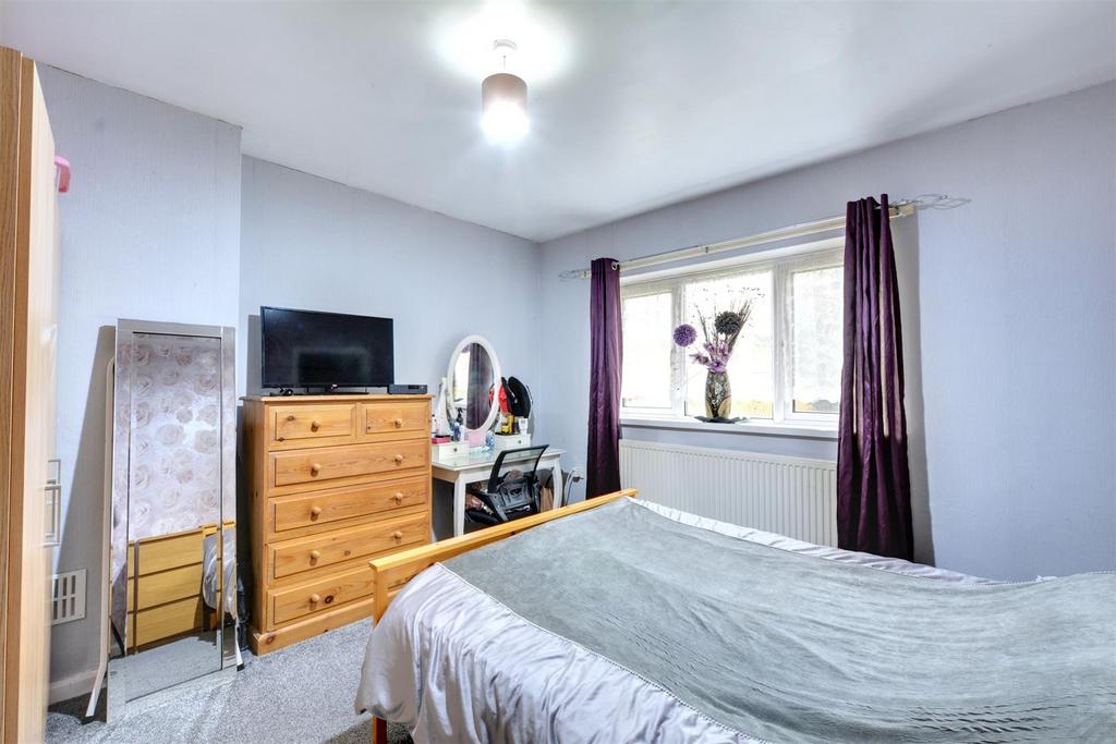 Bedroom 1 1.jpeg