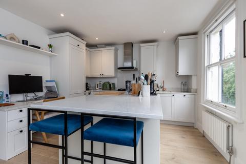 2 bedroom apartment for sale, Warwick Road, London, SW5